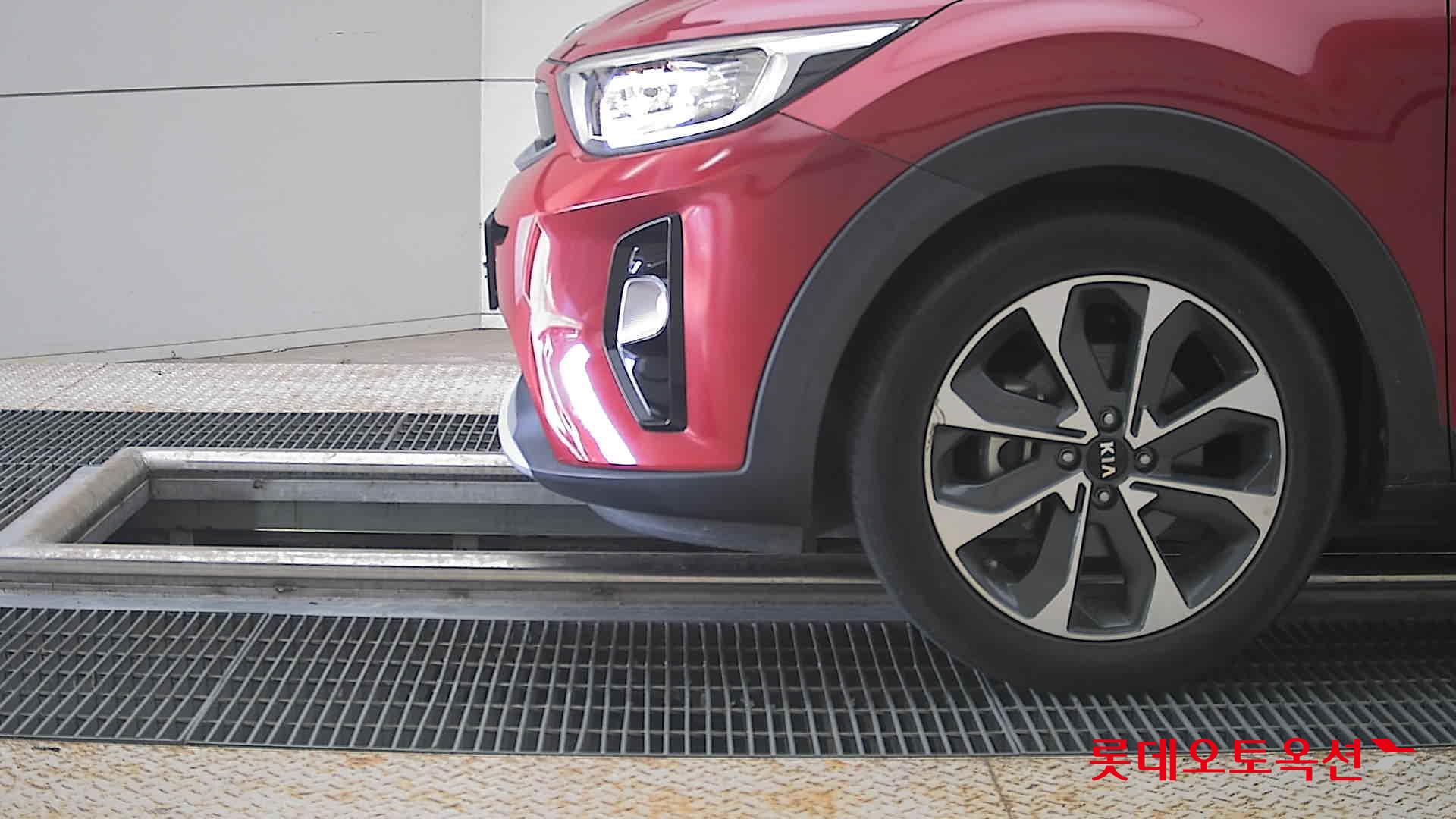 2018 - kia stoic