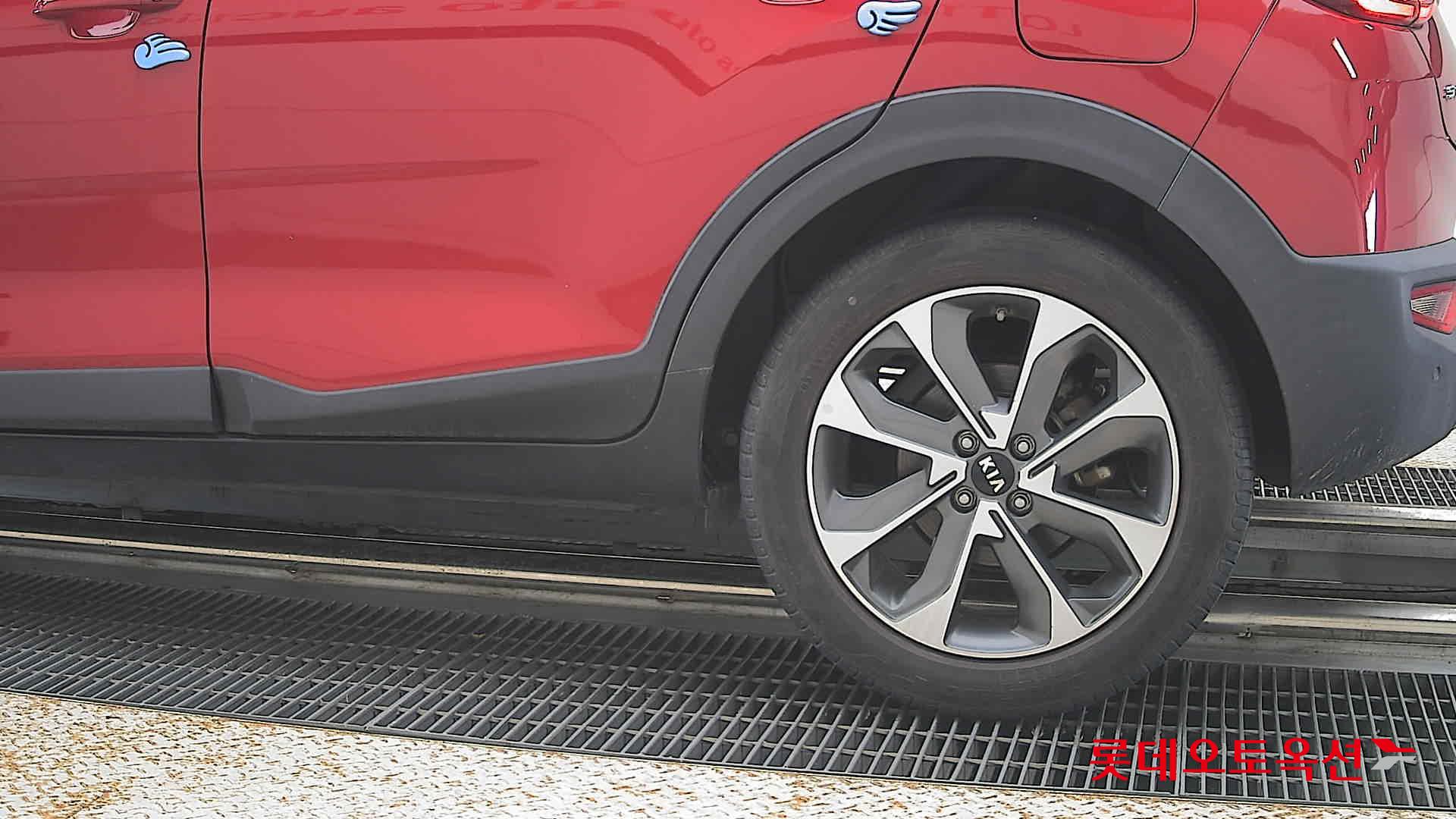 2018 - kia stoic