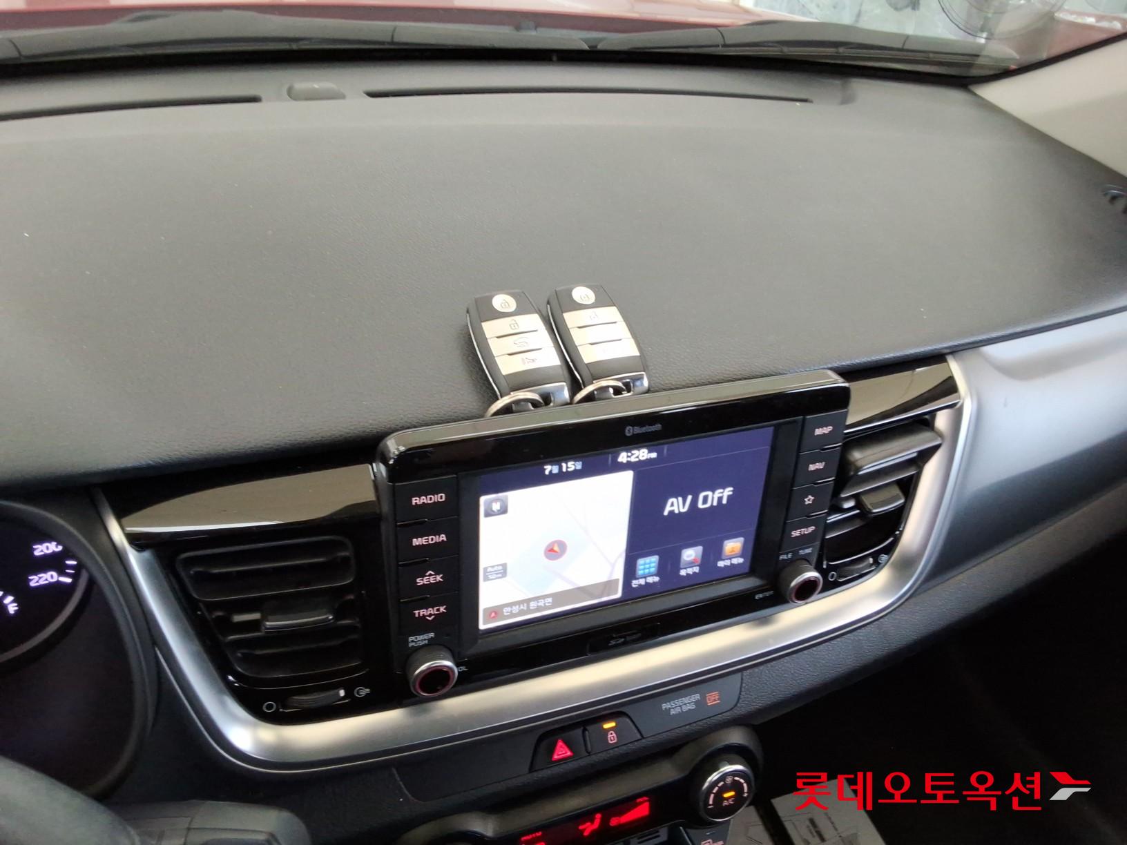 2018 - kia stoic
