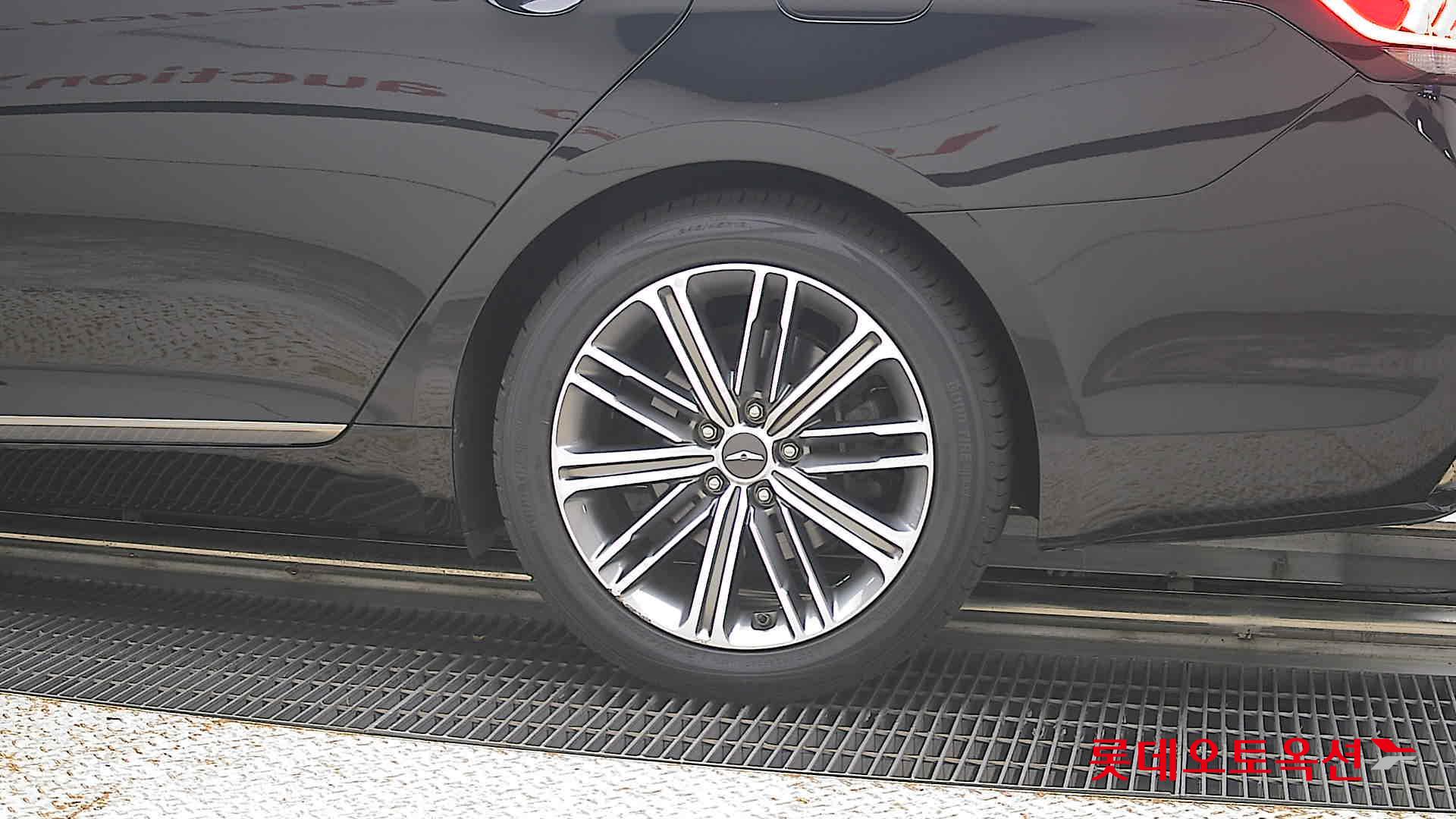 2019 - genesis g80
