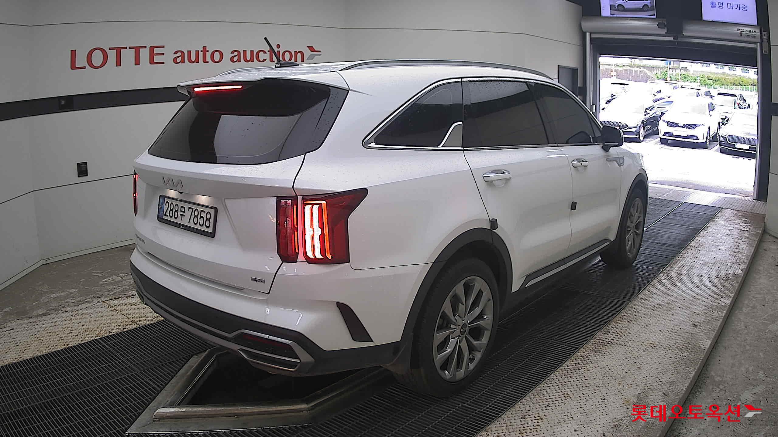 2023 - kia sorento