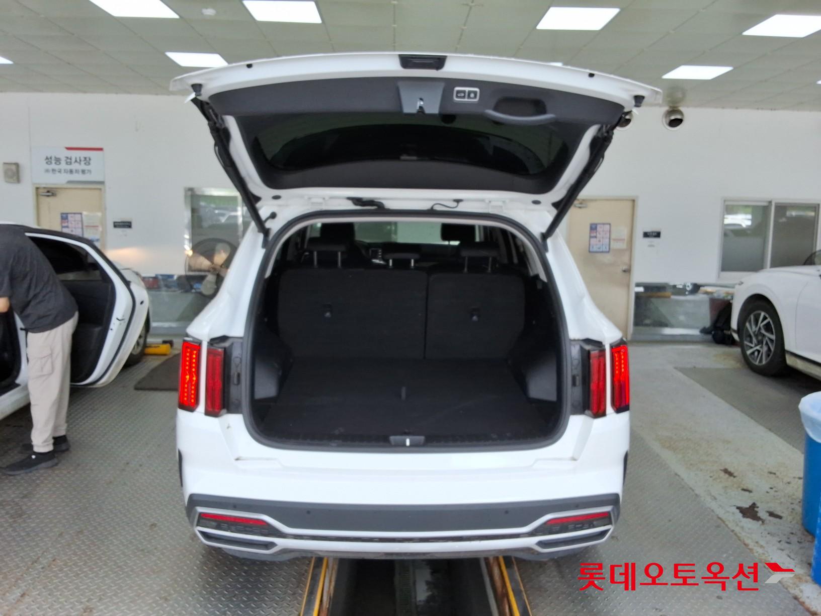 2023 - kia sorento