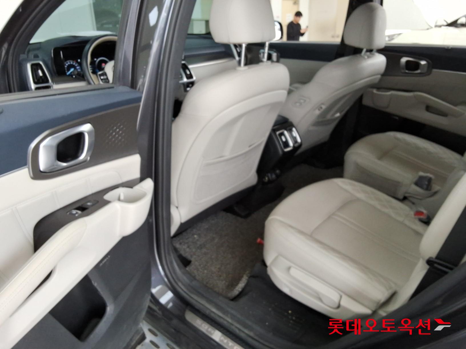 2022 - kia sorento