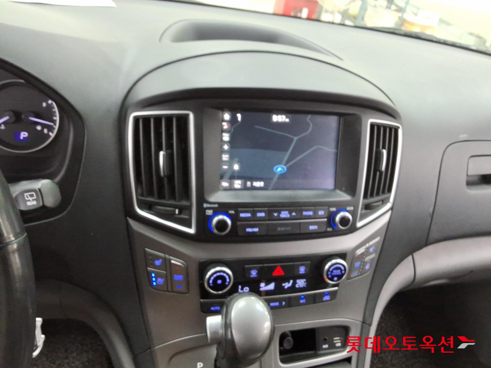2018 - hyundai grand starex