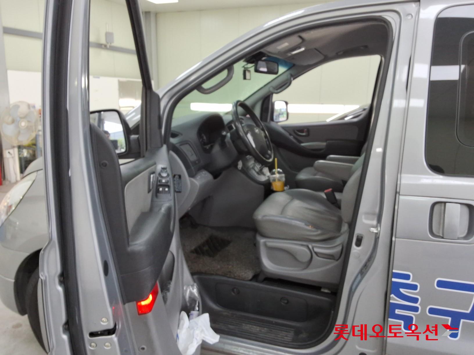 2018 - hyundai grand starex