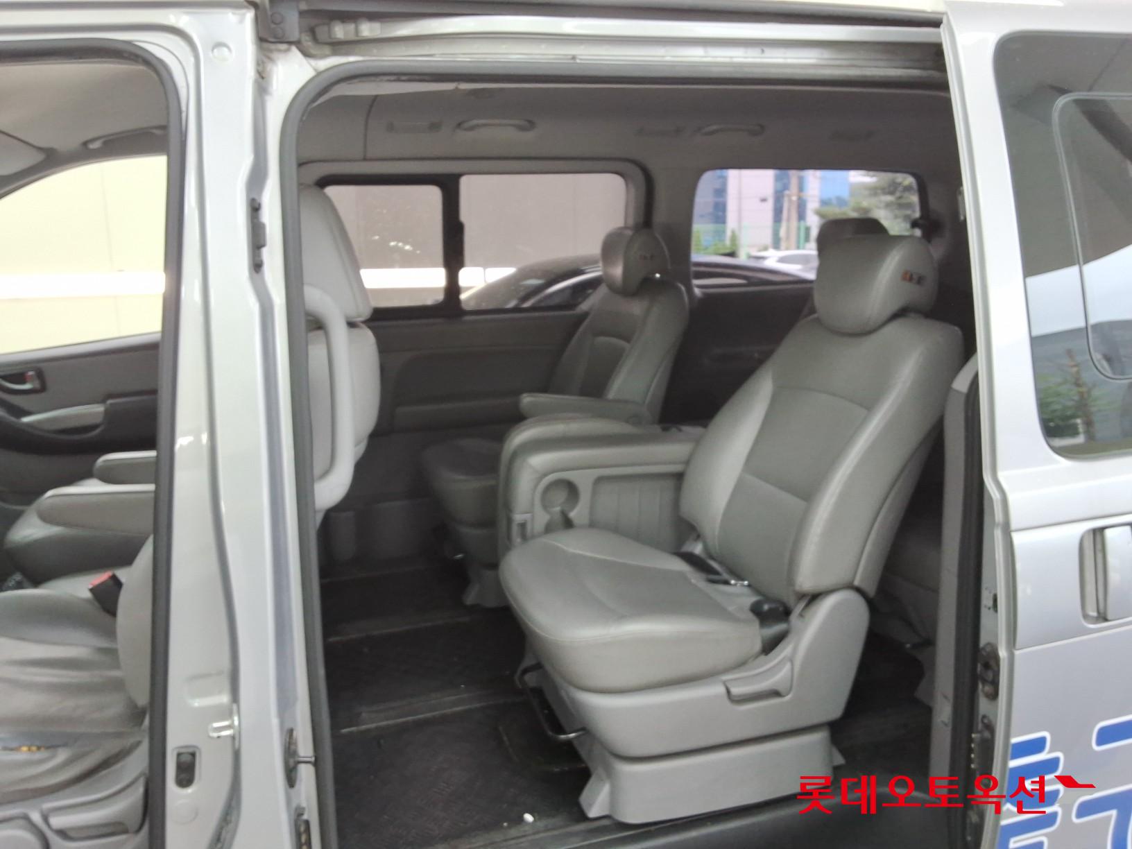2018 - hyundai grand starex