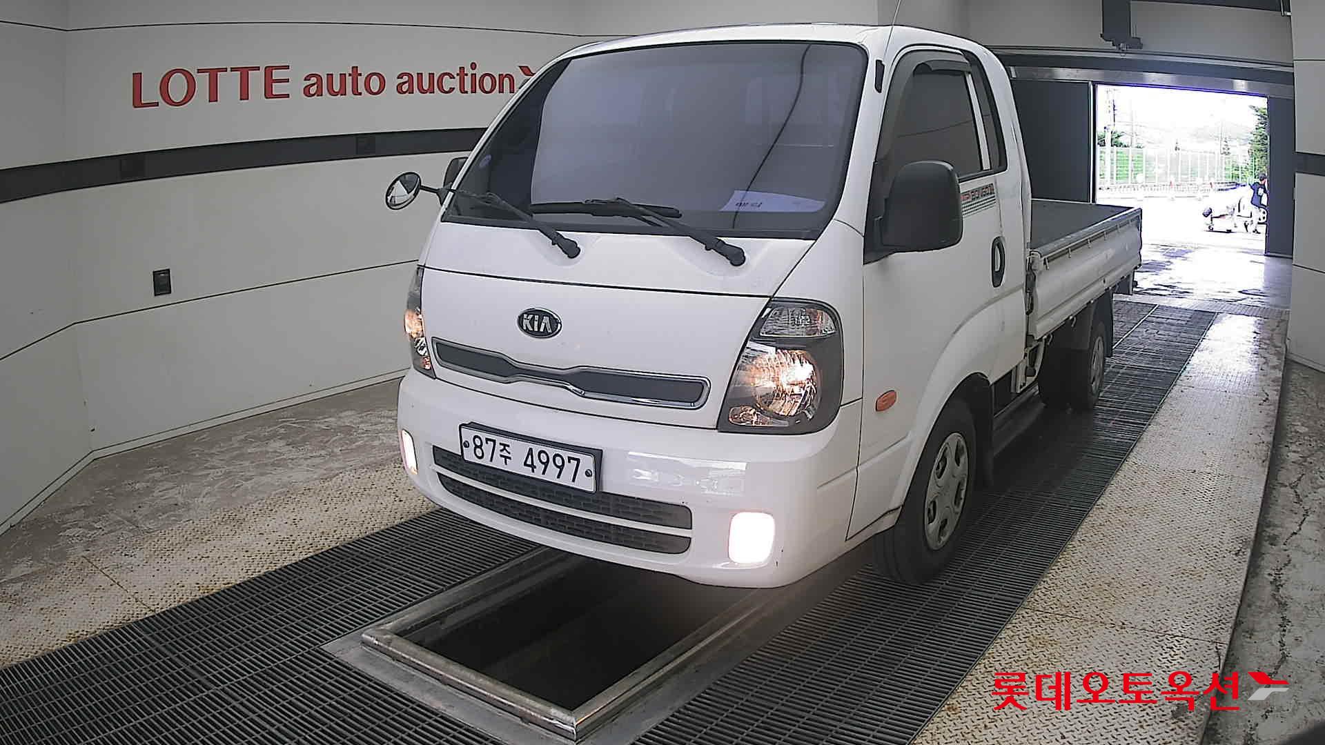 2013 - kia bongo