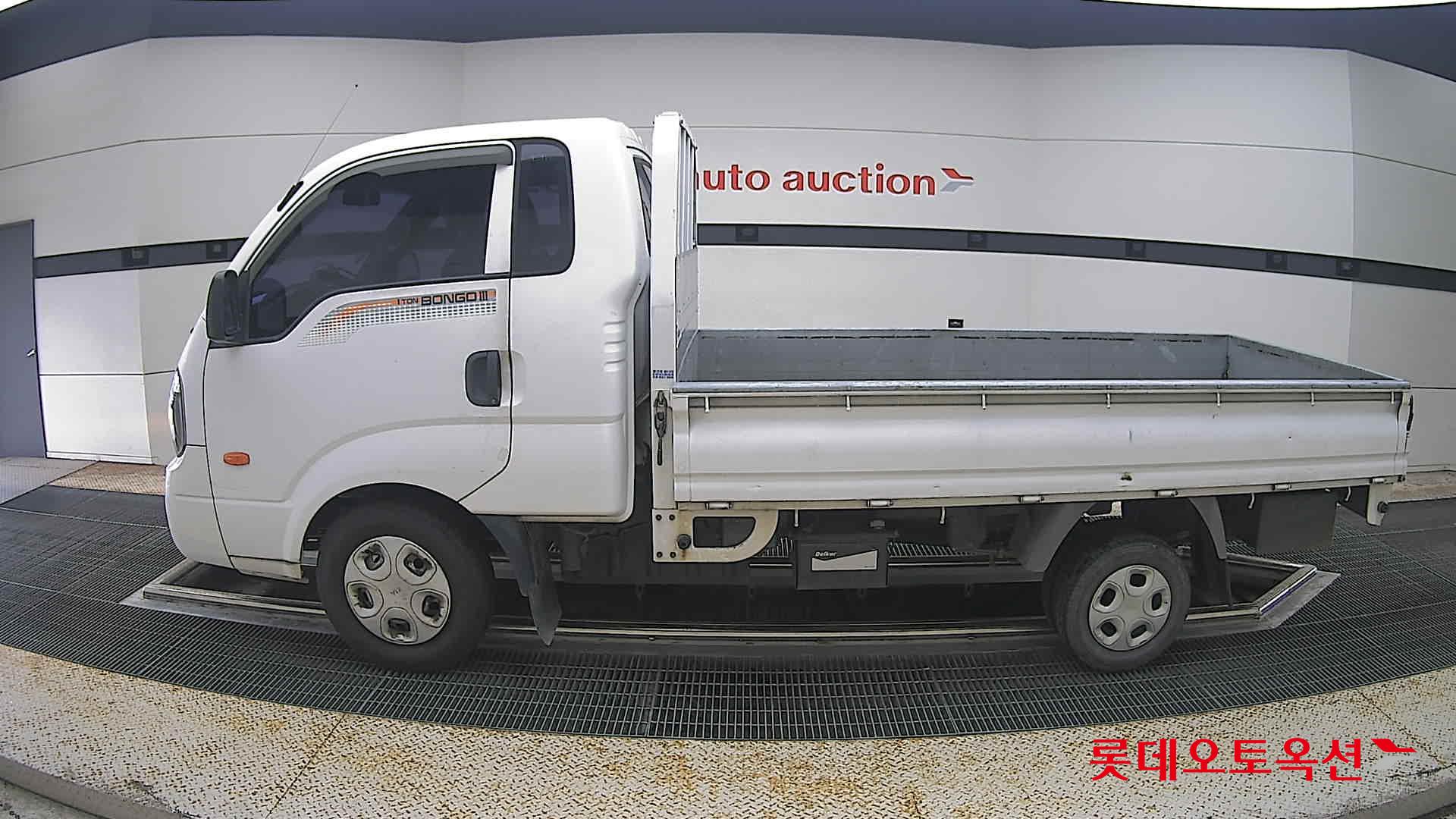 2013 - kia bongo