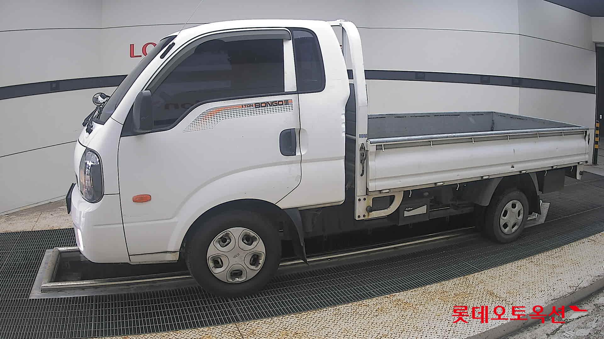 2013 - kia bongo