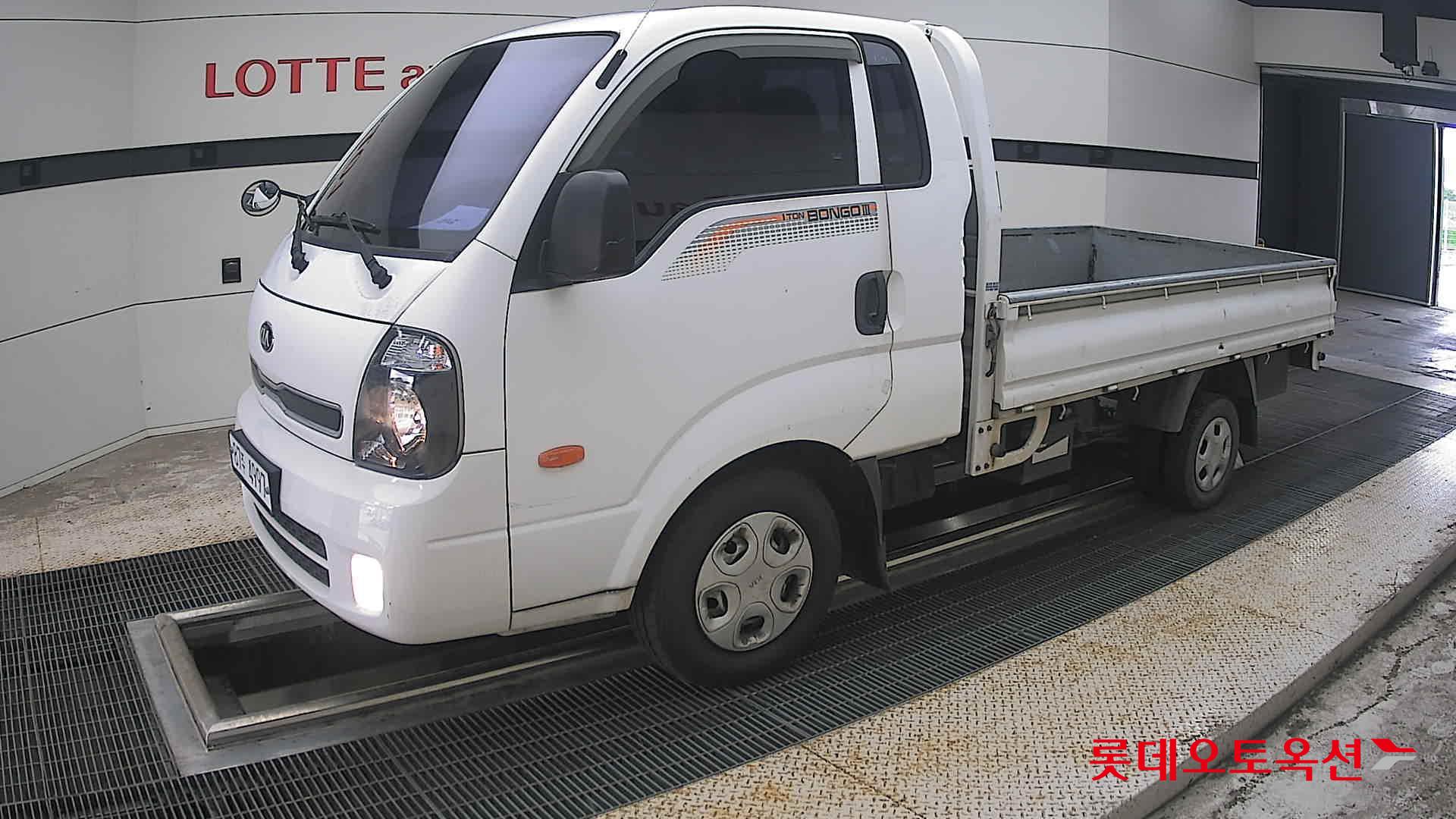 2013 - kia bongo