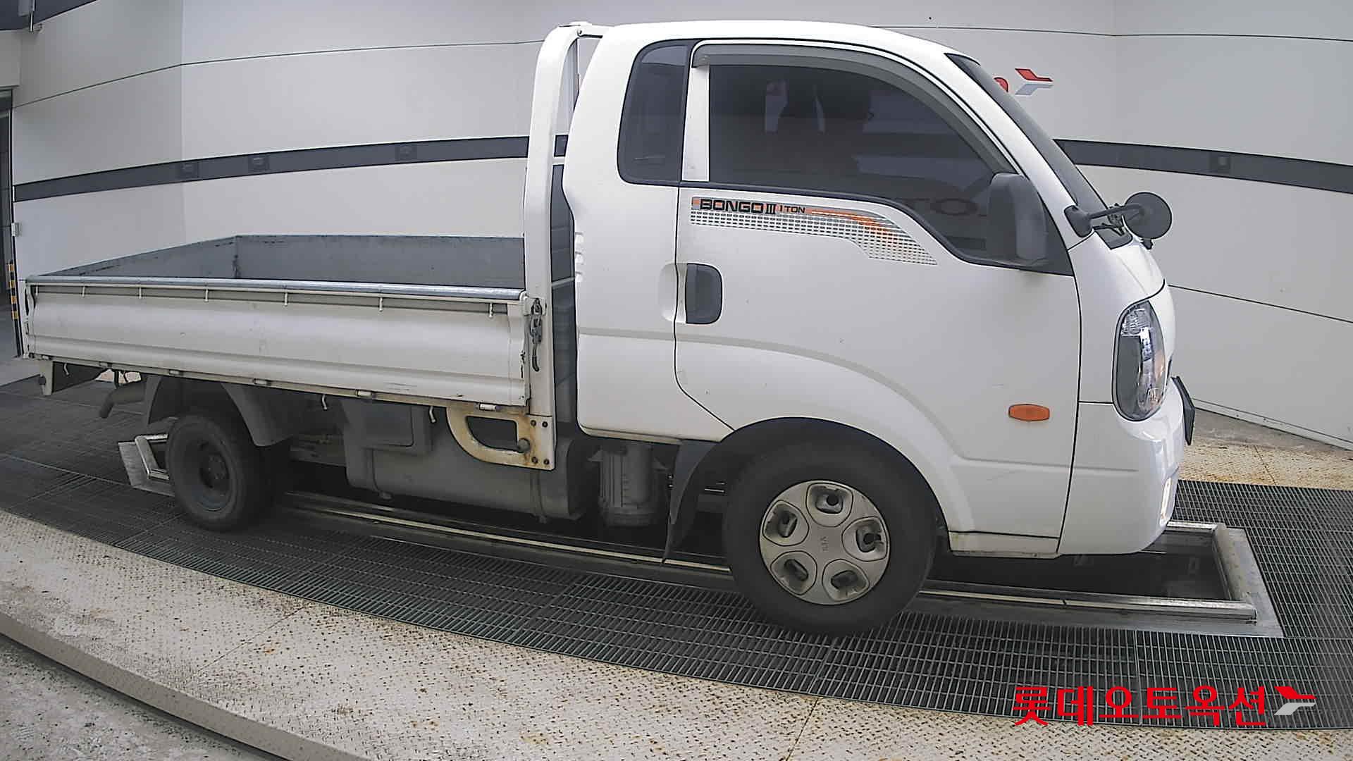 2013 - kia bongo
