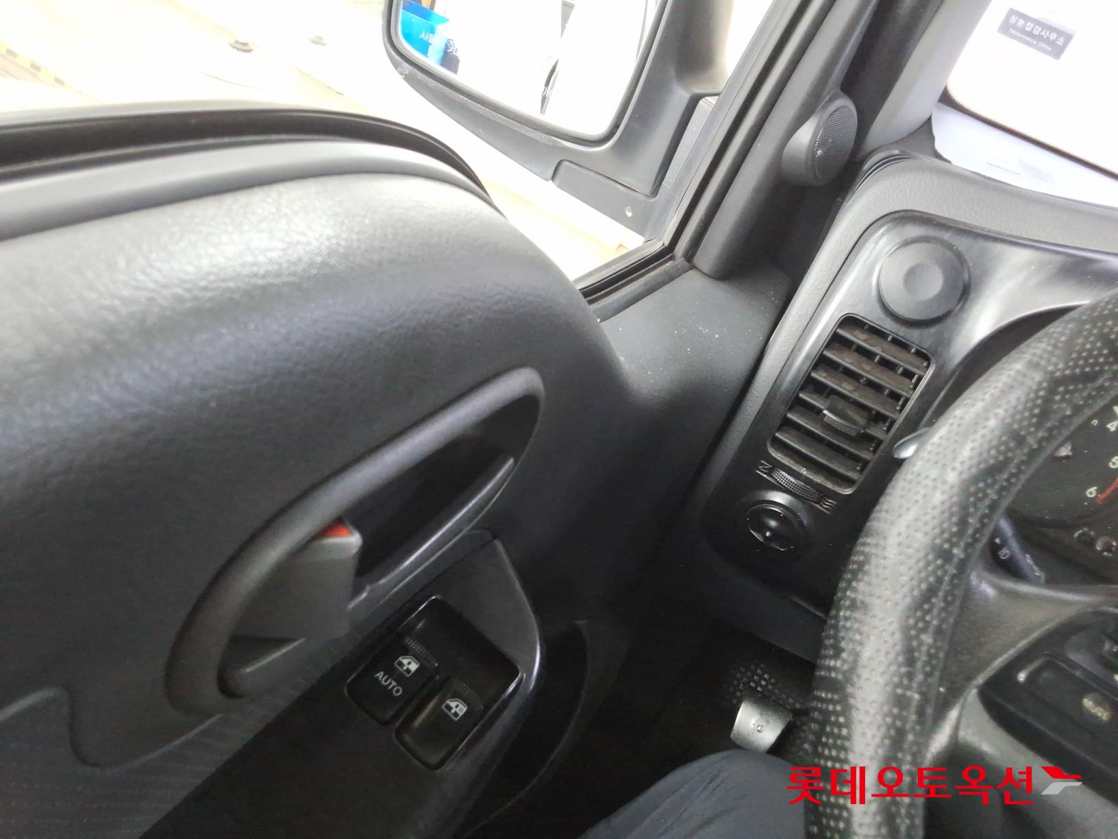 2013 - kia bongo