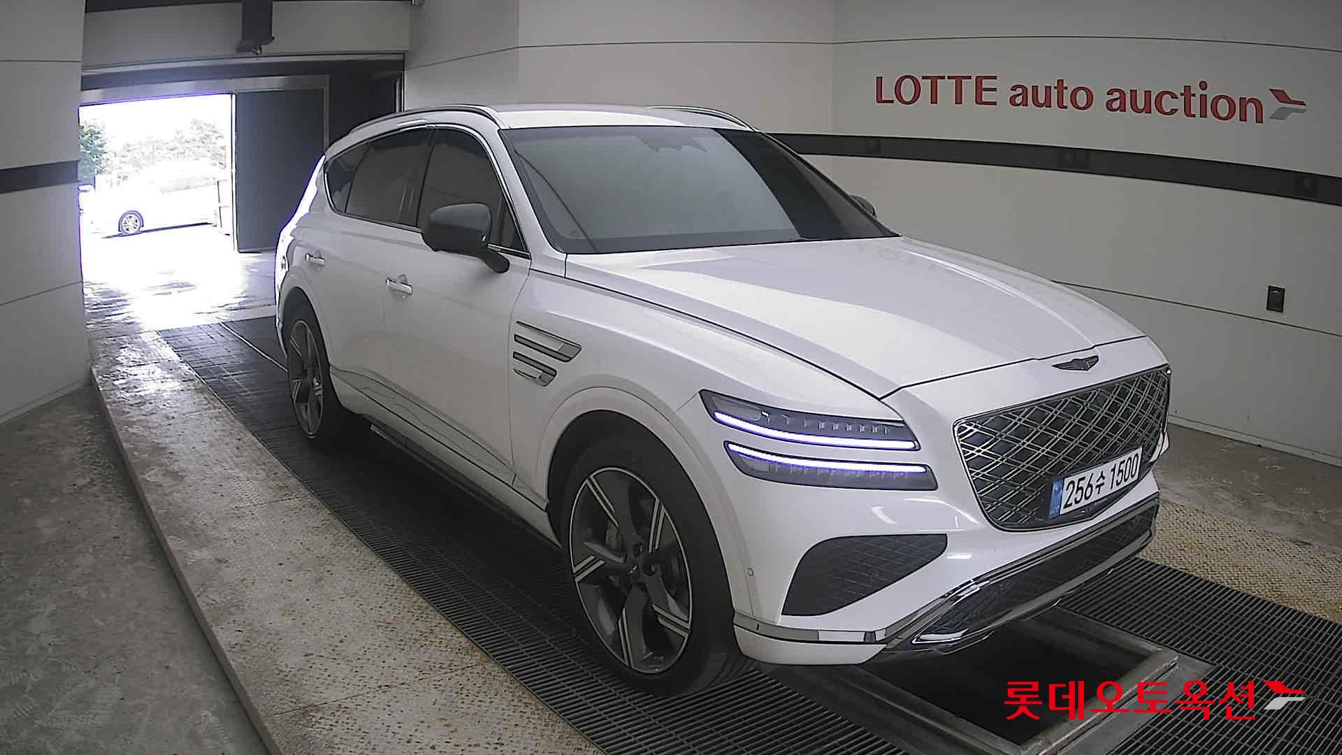 جينيسيس Gv80 2024 — صورة 19