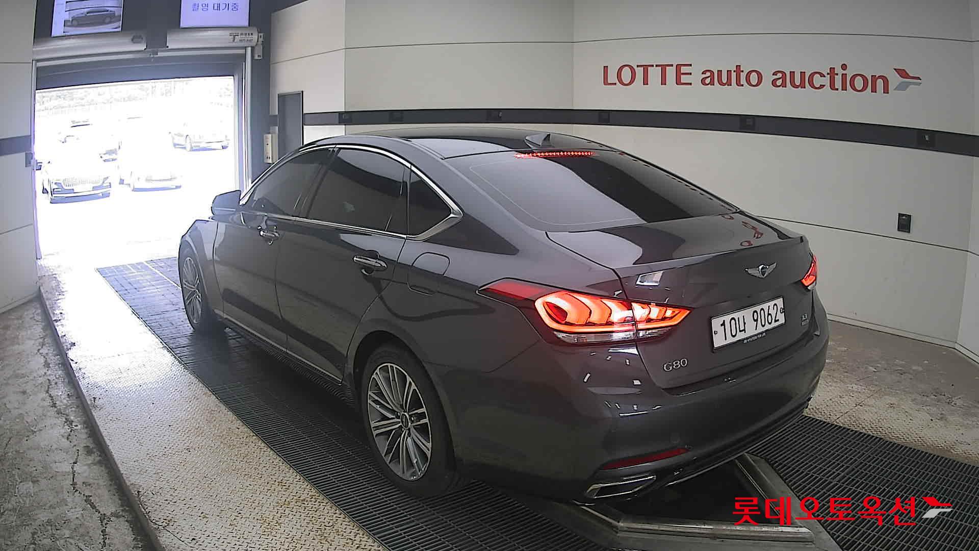 2018 - genesis g80