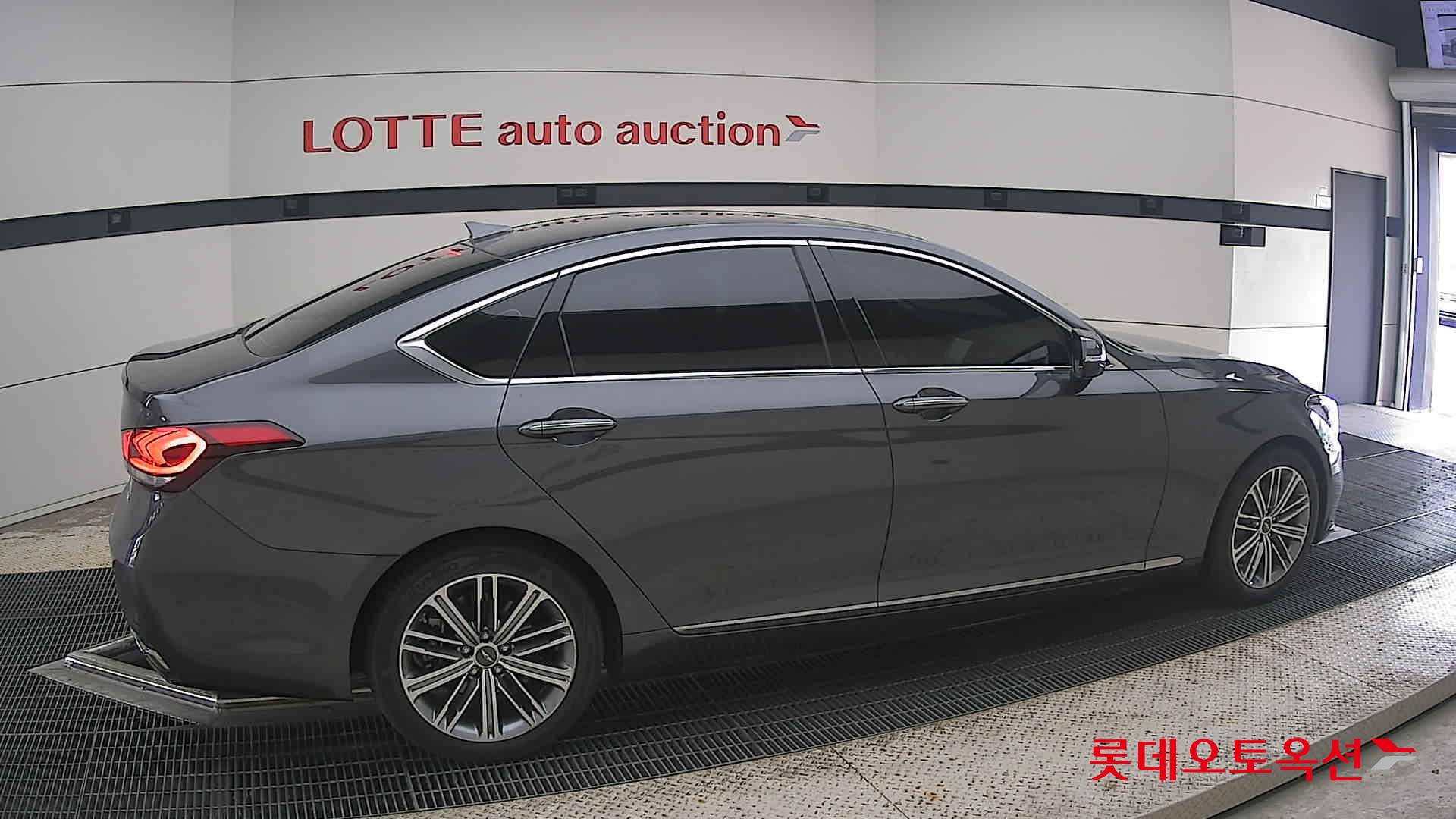 2018 - genesis g80