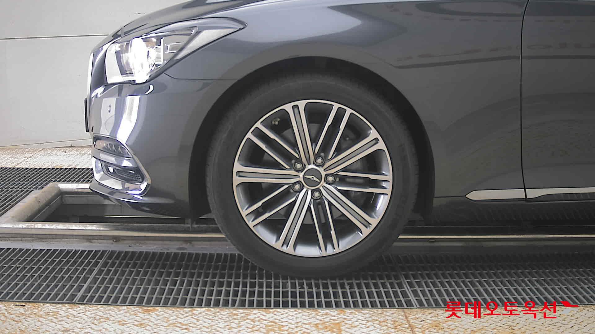 2018 - genesis g80