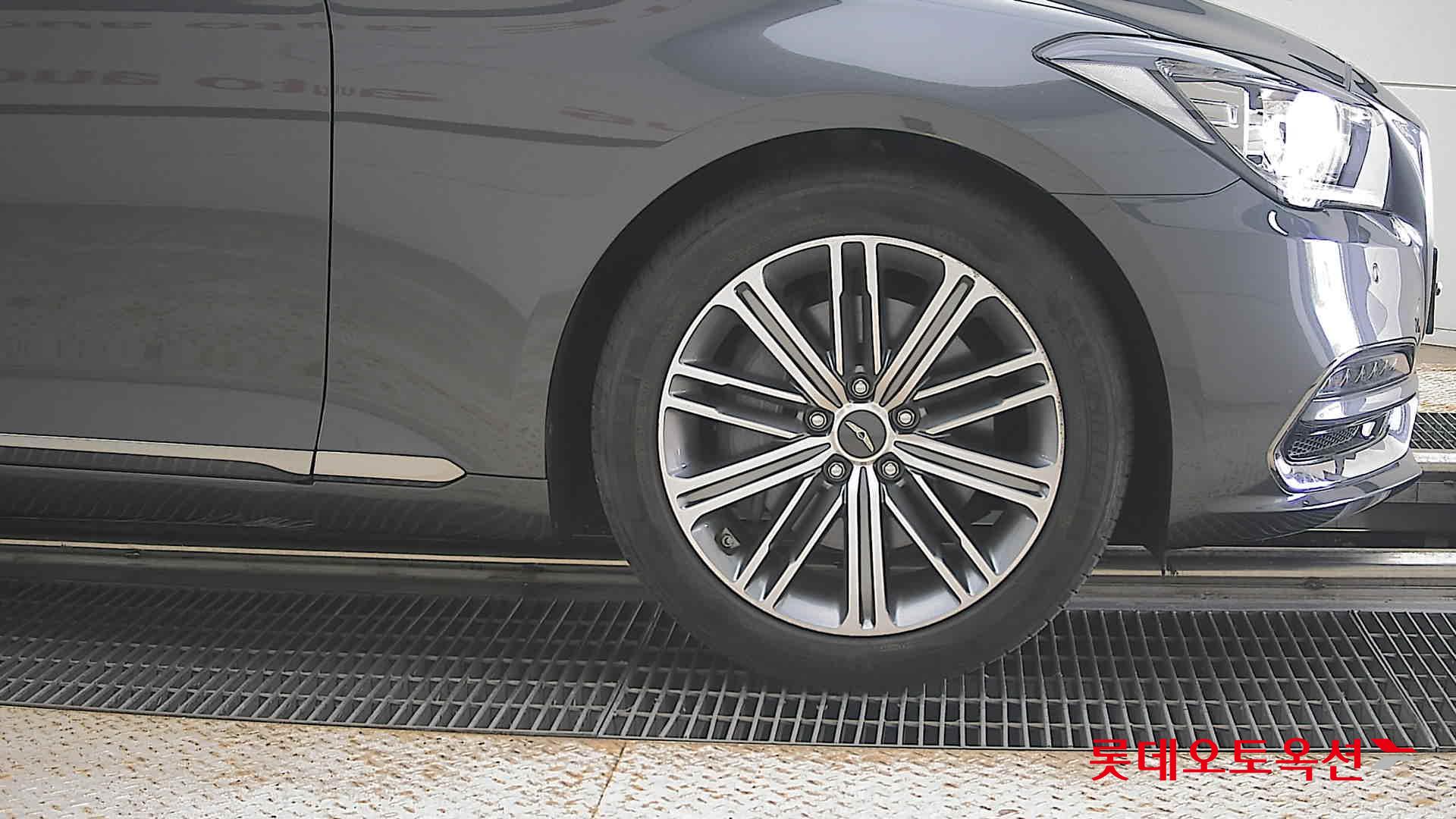 2018 - genesis g80