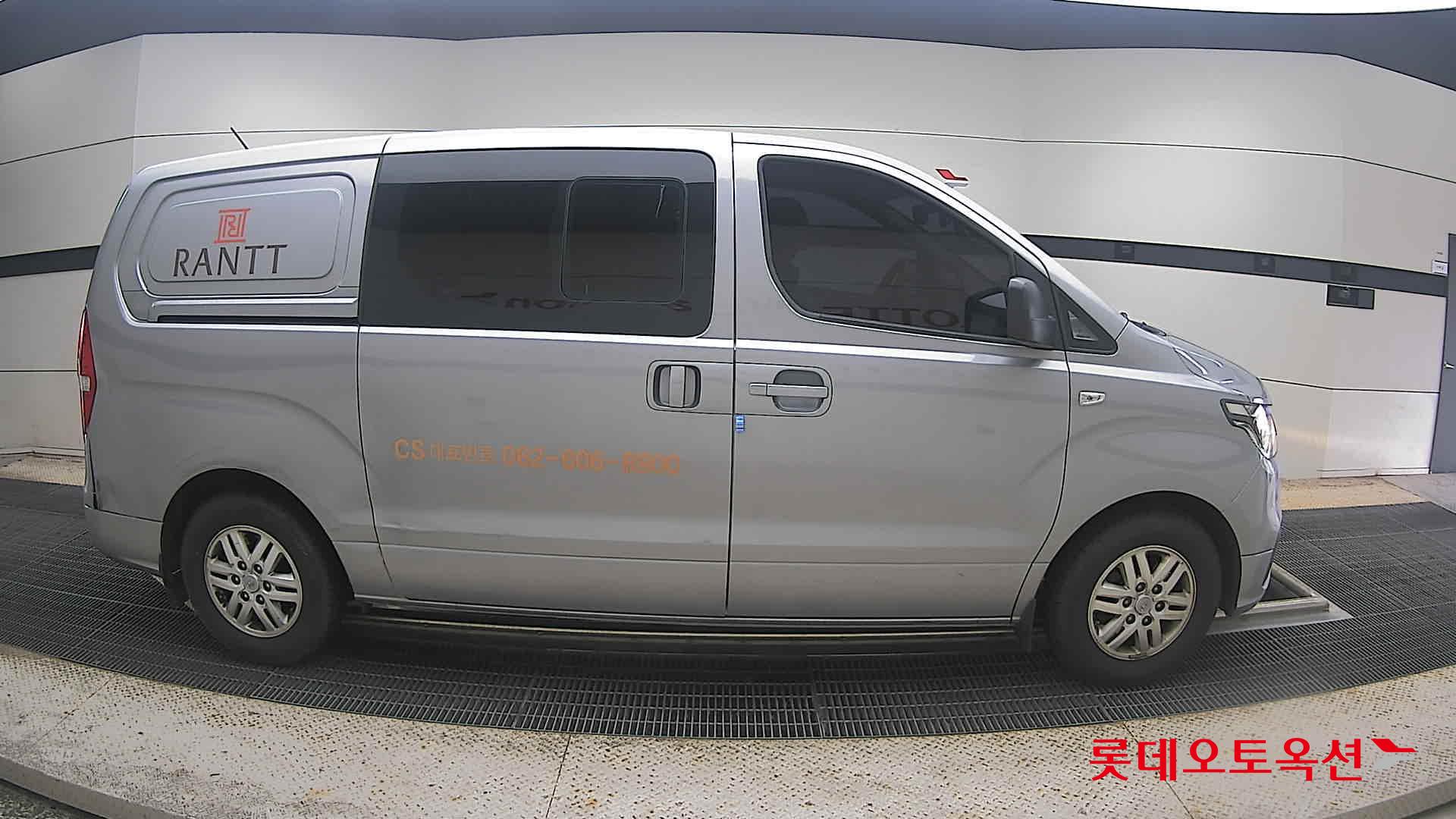 2019 - hyundai grand starex