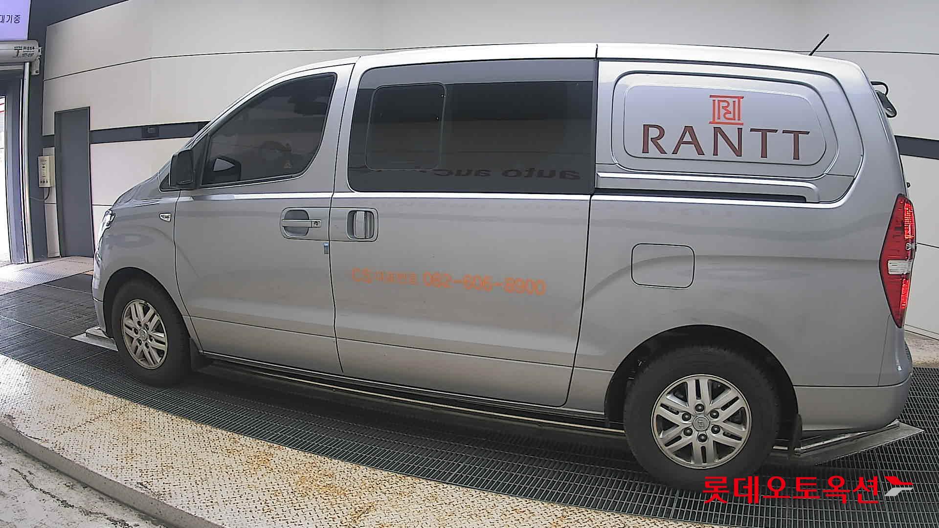 2019 - hyundai grand starex