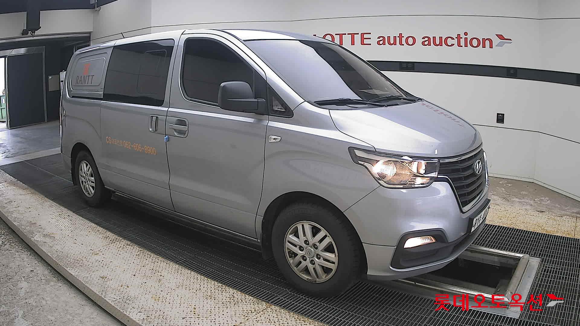 2019 - hyundai grand starex