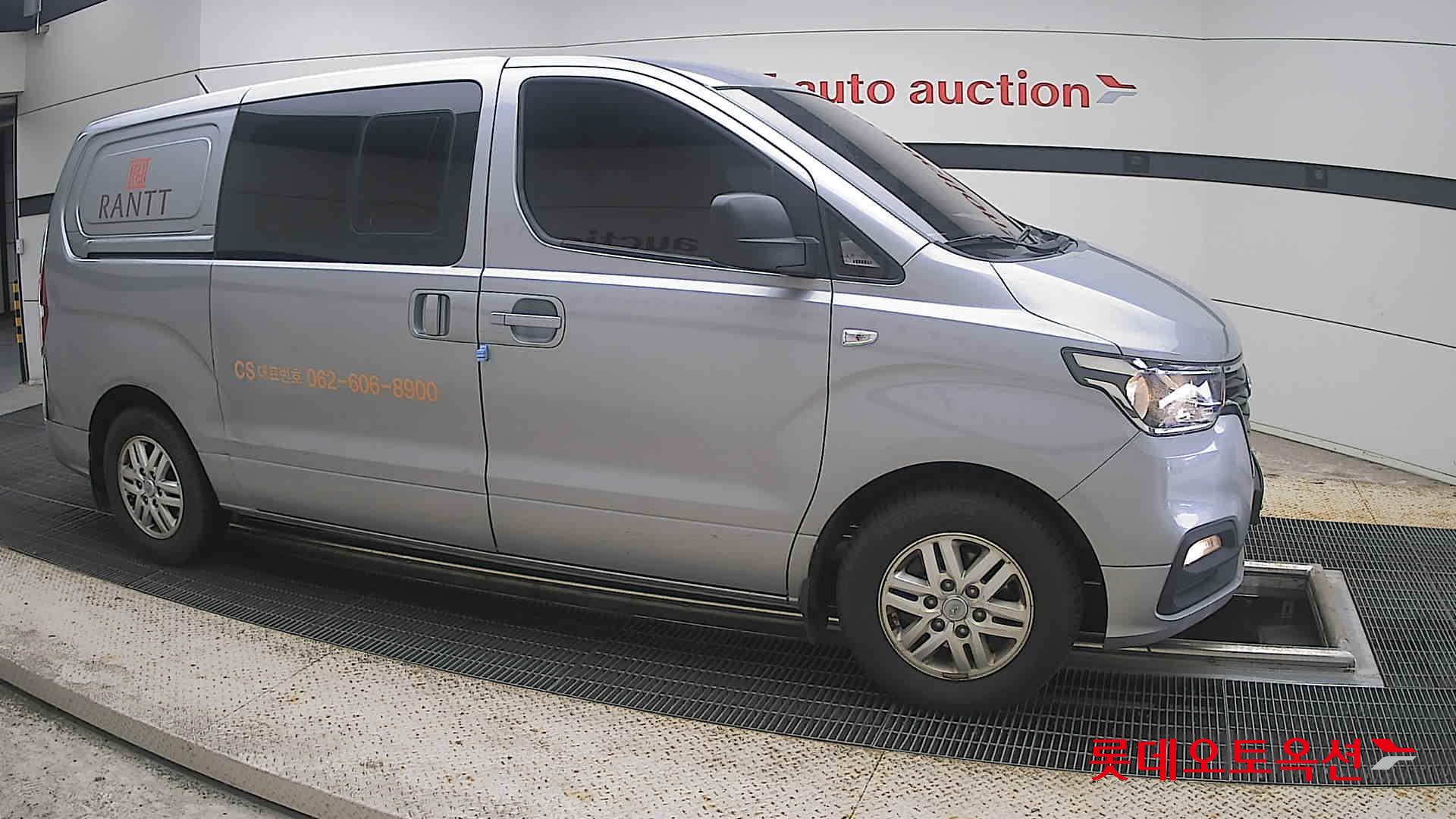 2019 - hyundai grand starex
