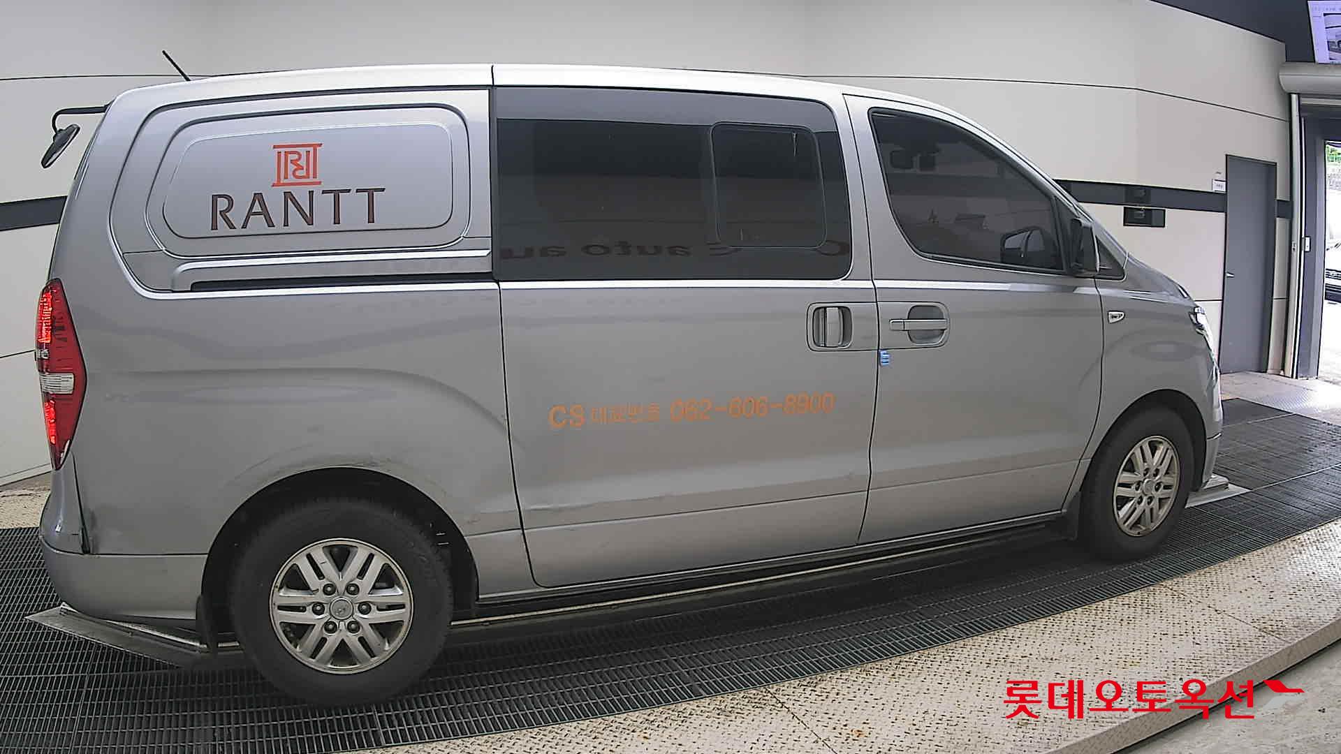 2019 - hyundai grand starex