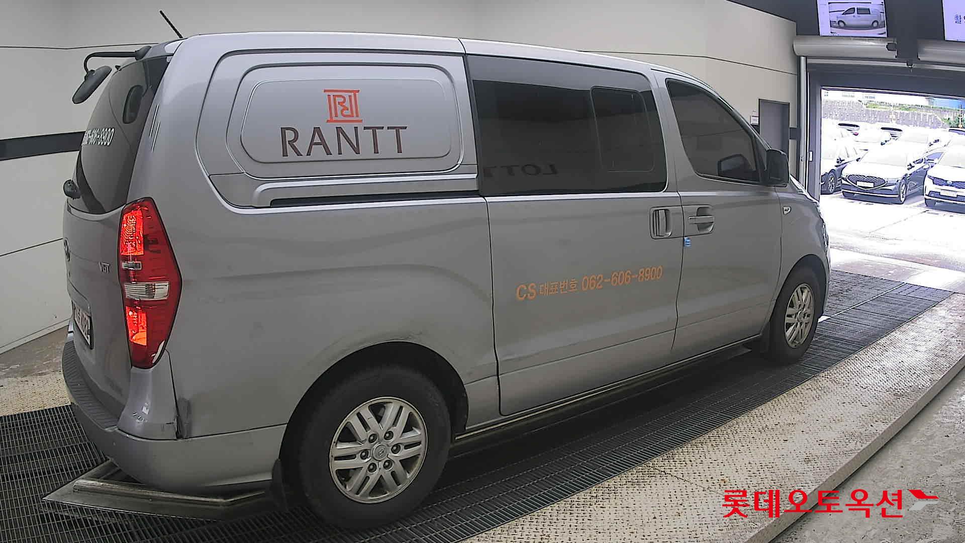 2019 - hyundai grand starex