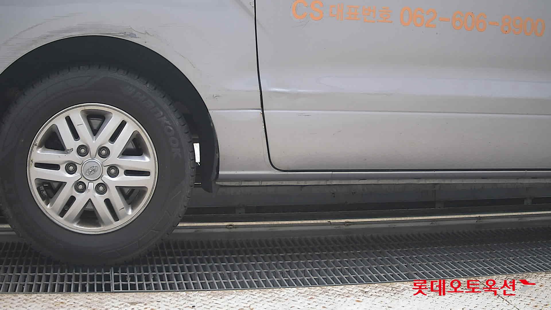 2019 - hyundai grand starex