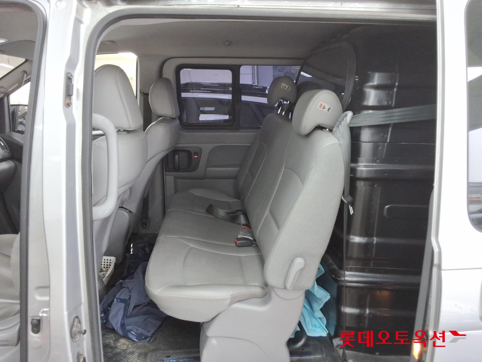 2019 - hyundai grand starex