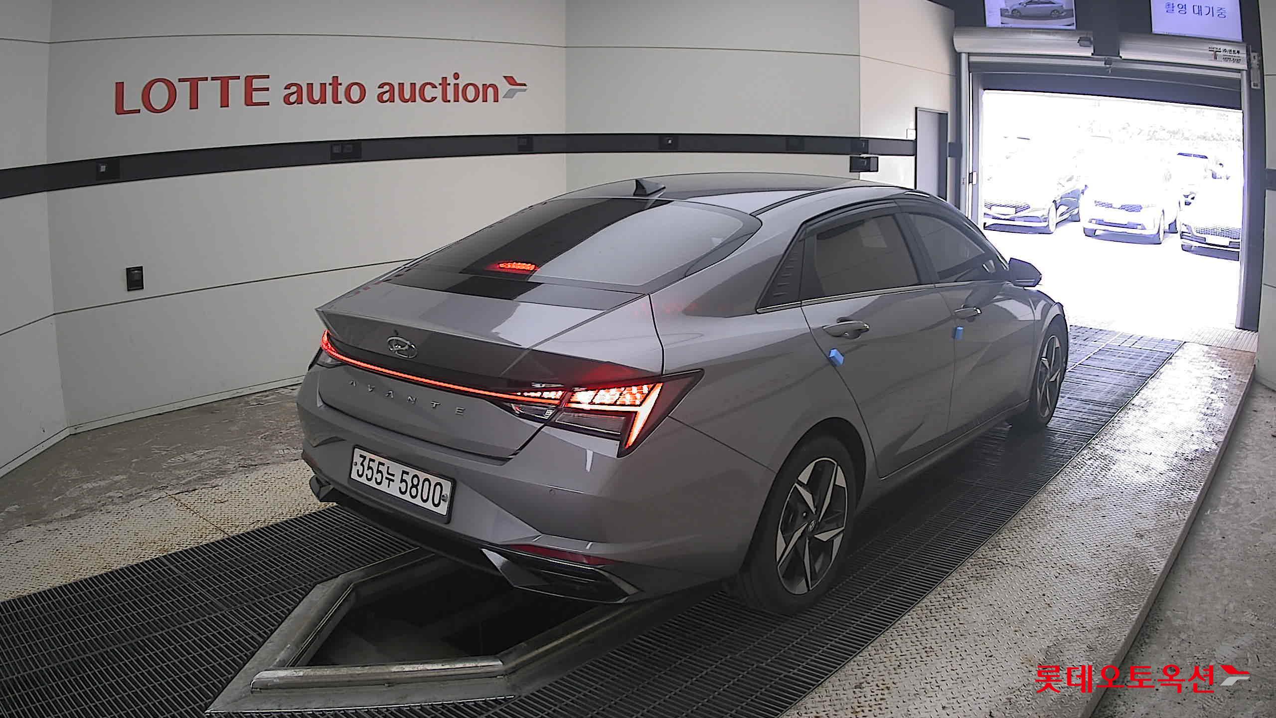 2021 - hyundai avante