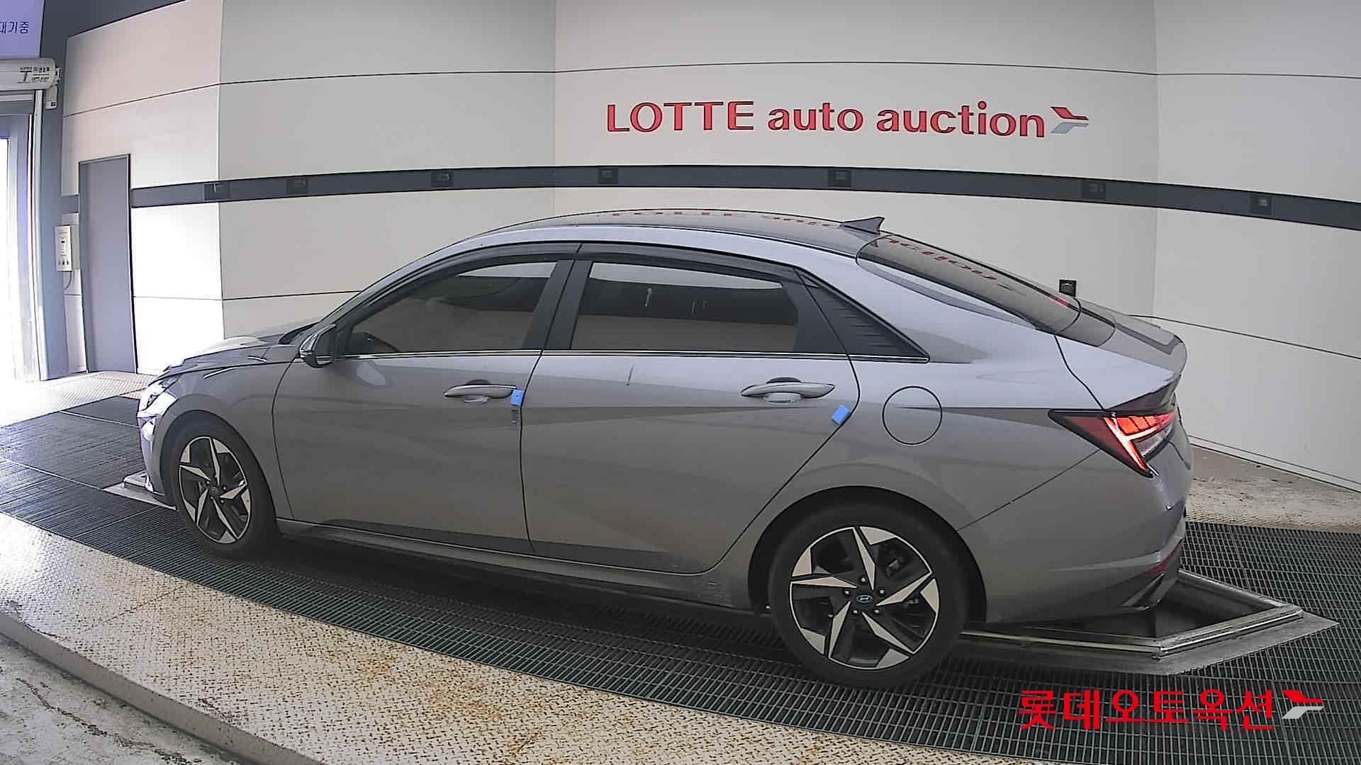 2021 - hyundai avante