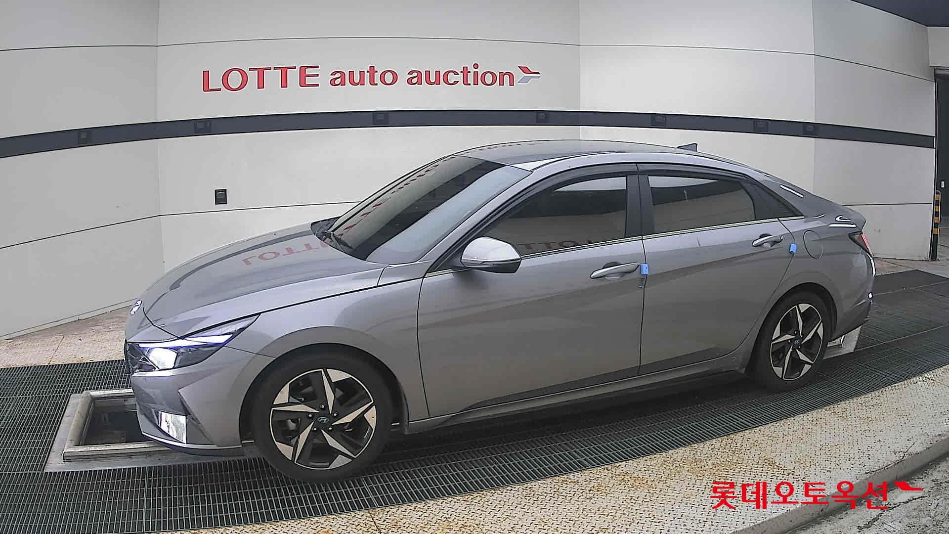 2021 - hyundai avante