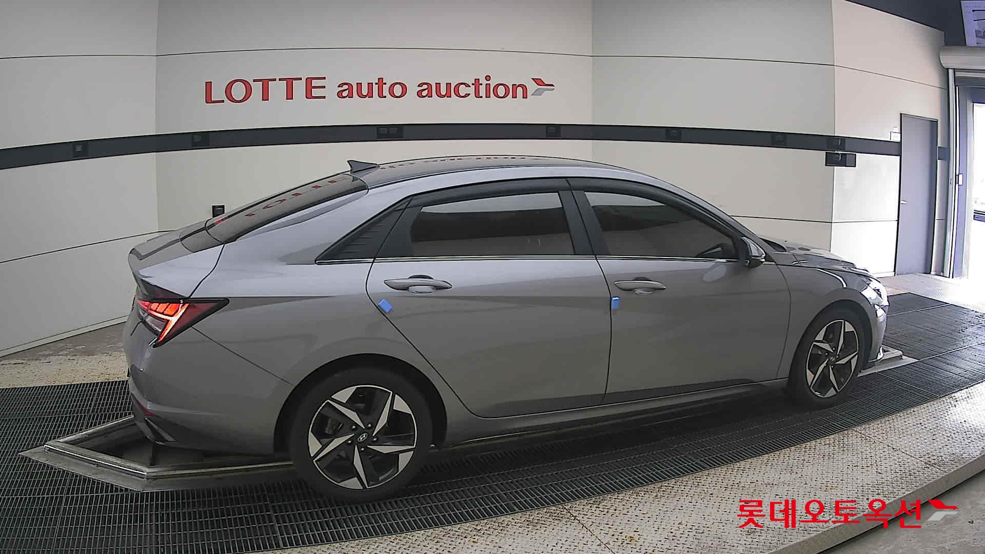2021 - hyundai avante