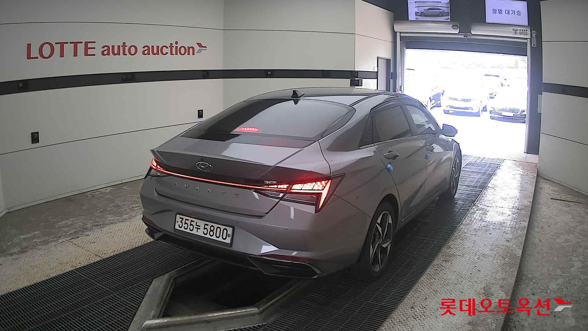 2021 - hyundai avante