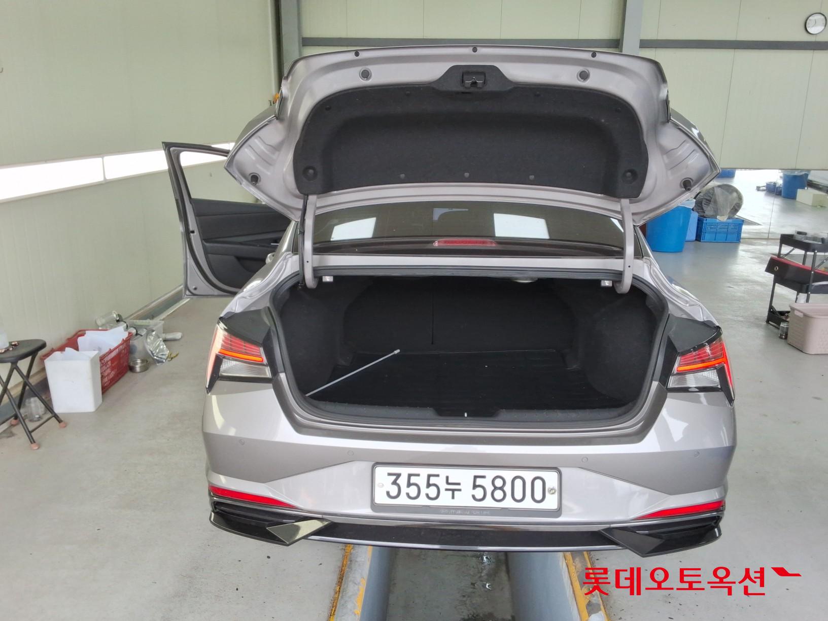 2021 - hyundai avante