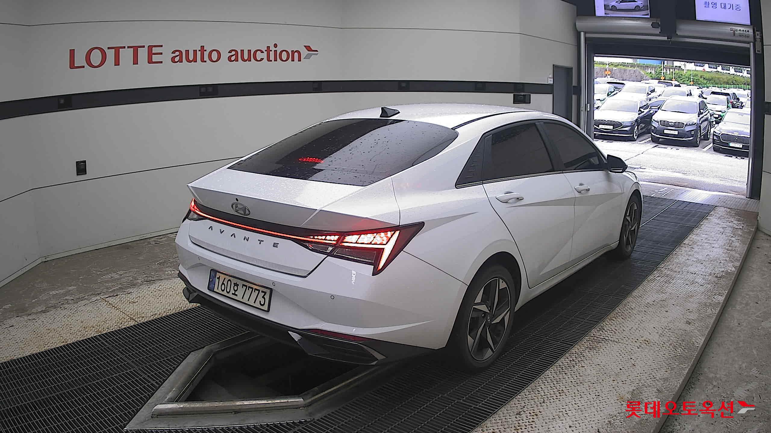 2021 - hyundai avante
