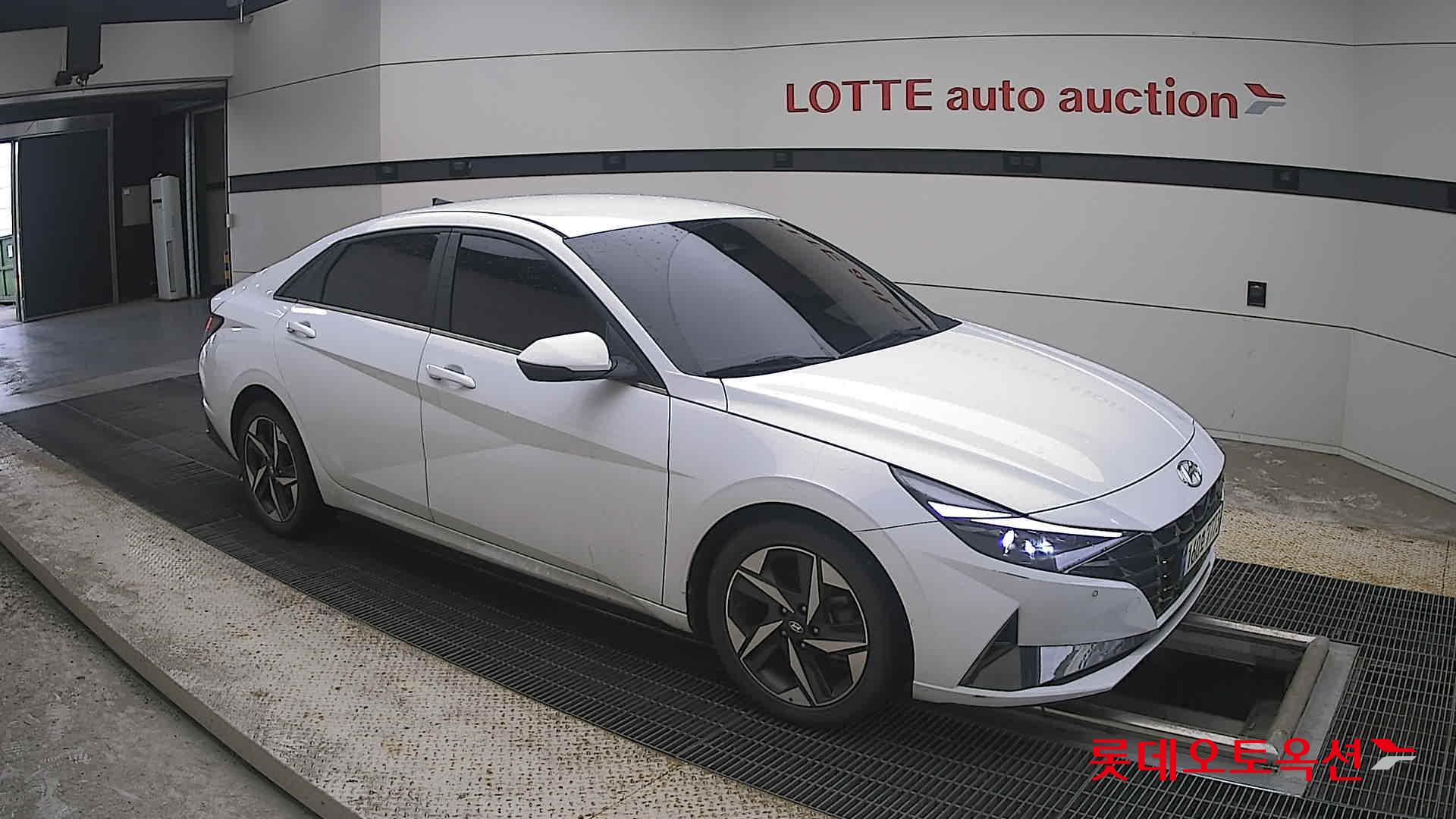 2021 - hyundai avante