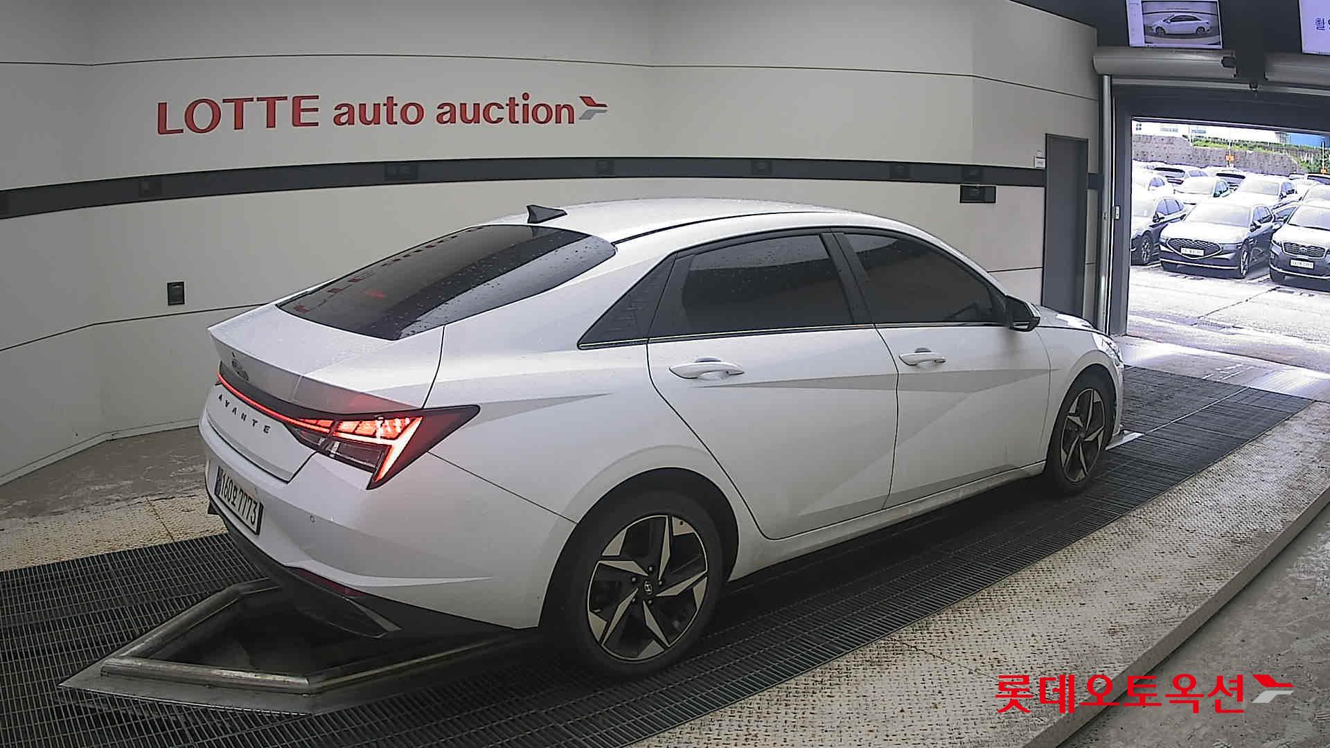 2021 - hyundai avante