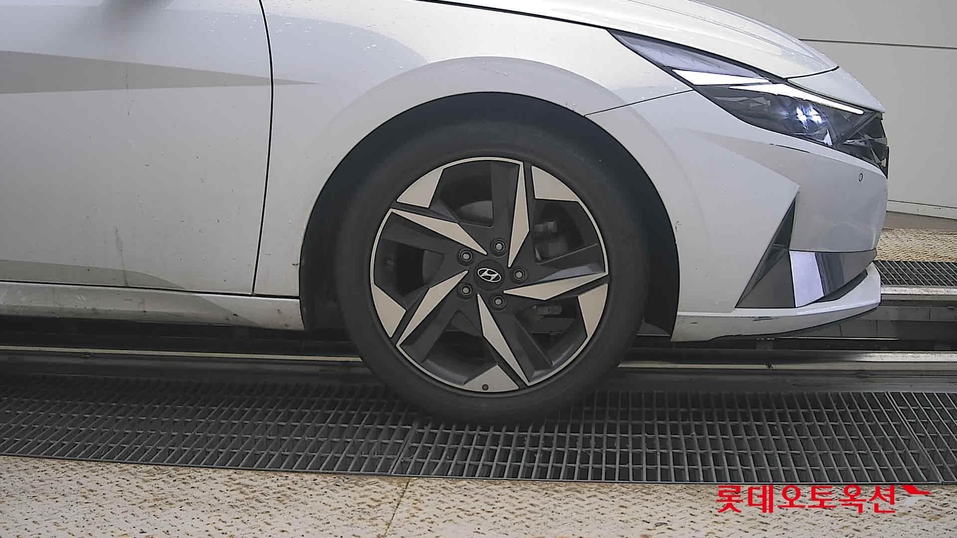 2021 - hyundai avante