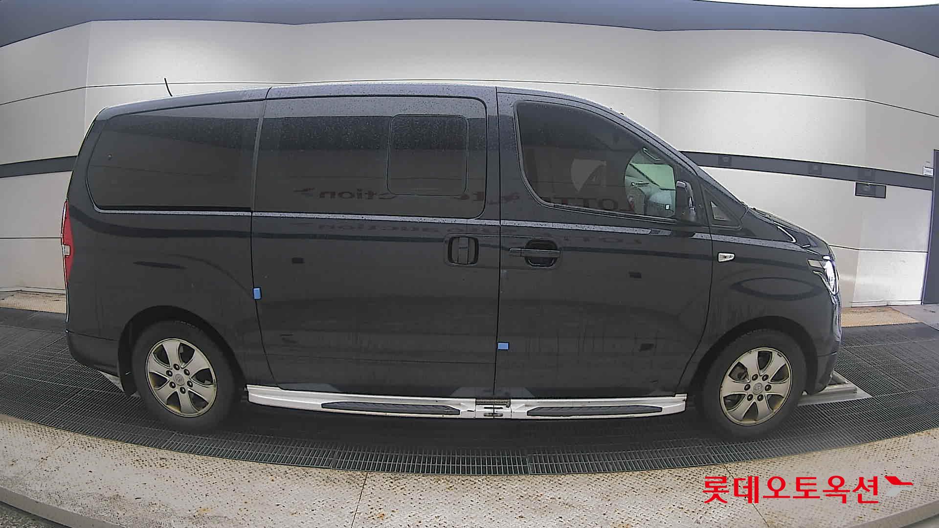 2019 - hyundai grand starex