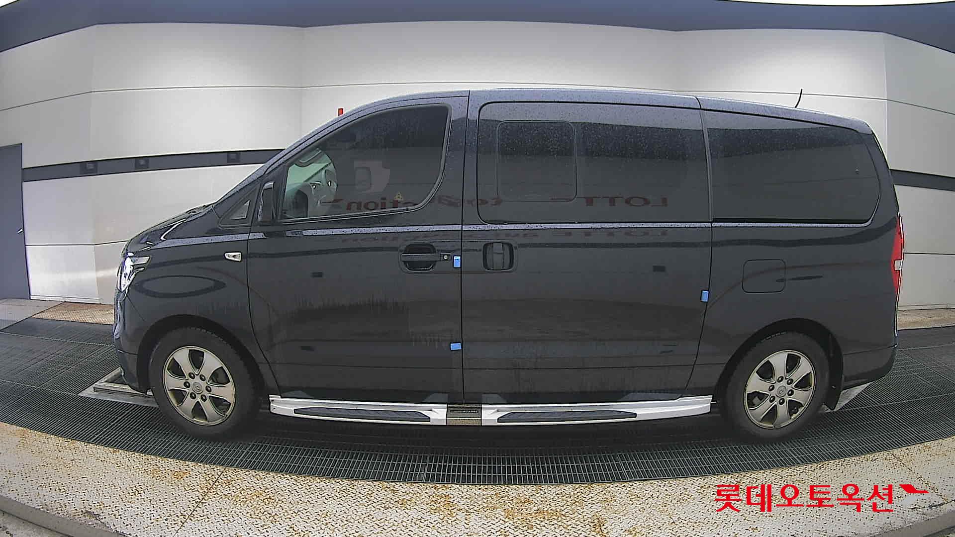 2019 - hyundai grand starex