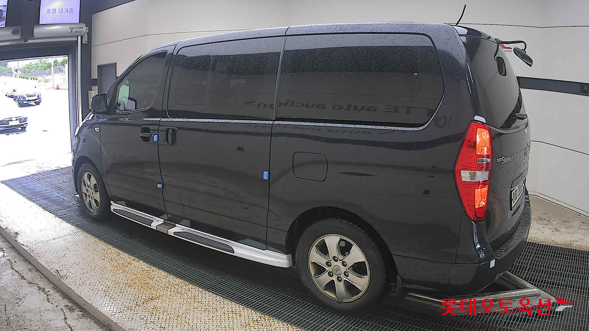 2019 - hyundai grand starex