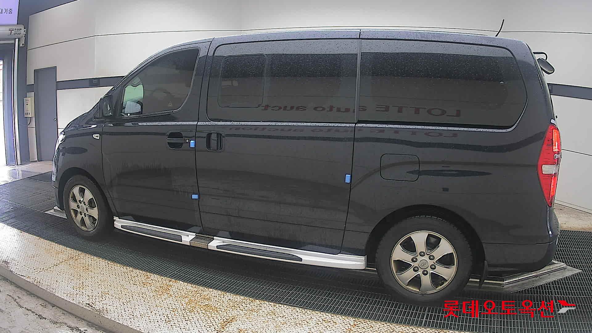 2019 - hyundai grand starex