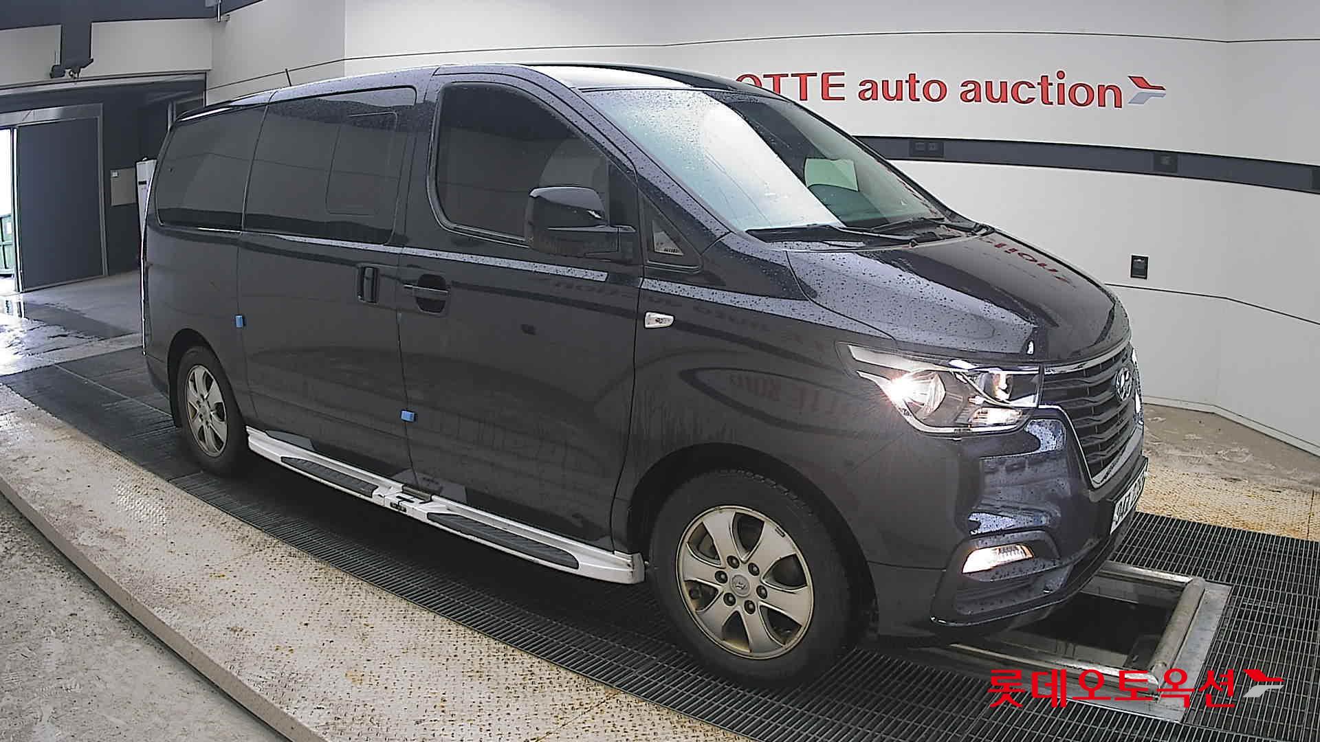 2019 - hyundai grand starex