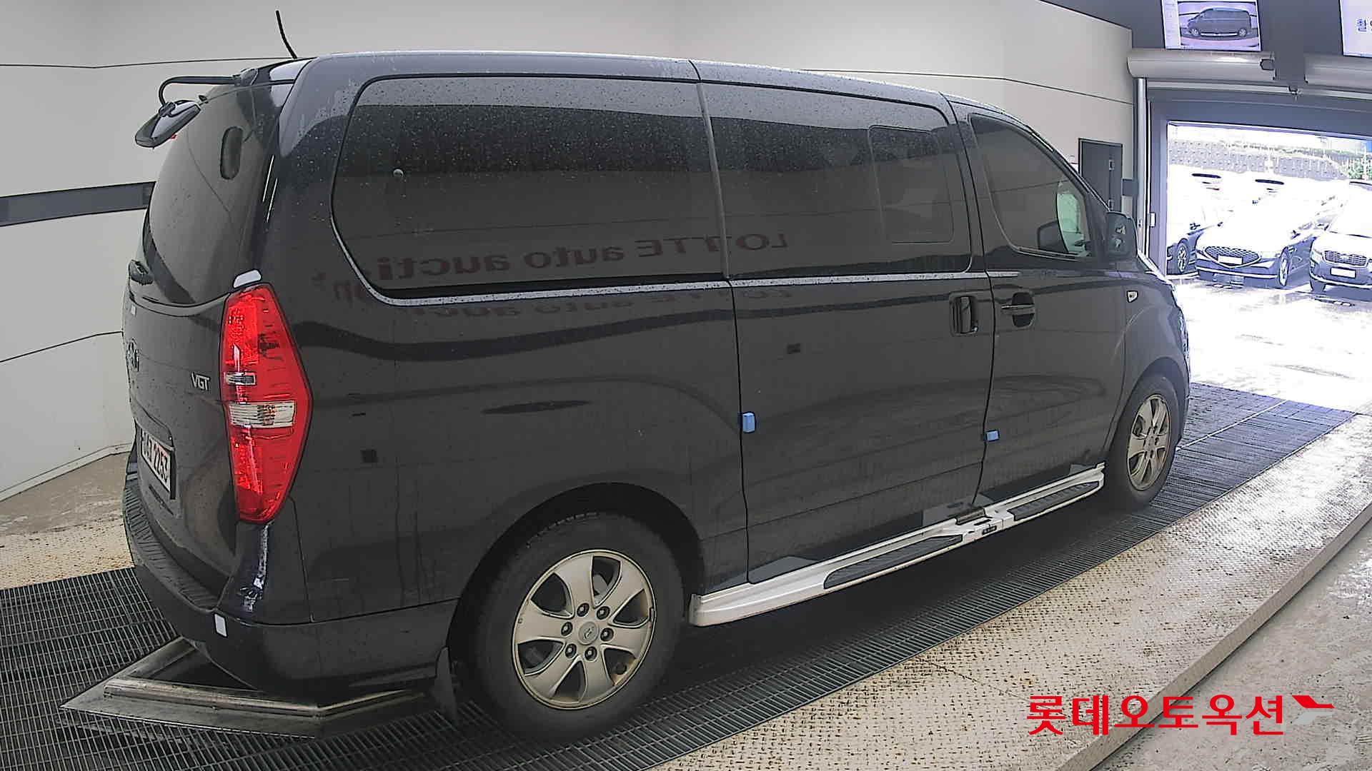 2019 - hyundai grand starex