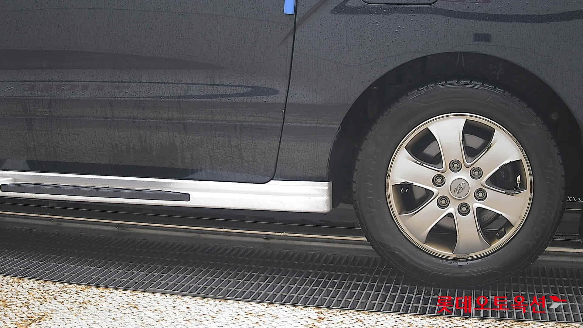 2019 - hyundai grand starex