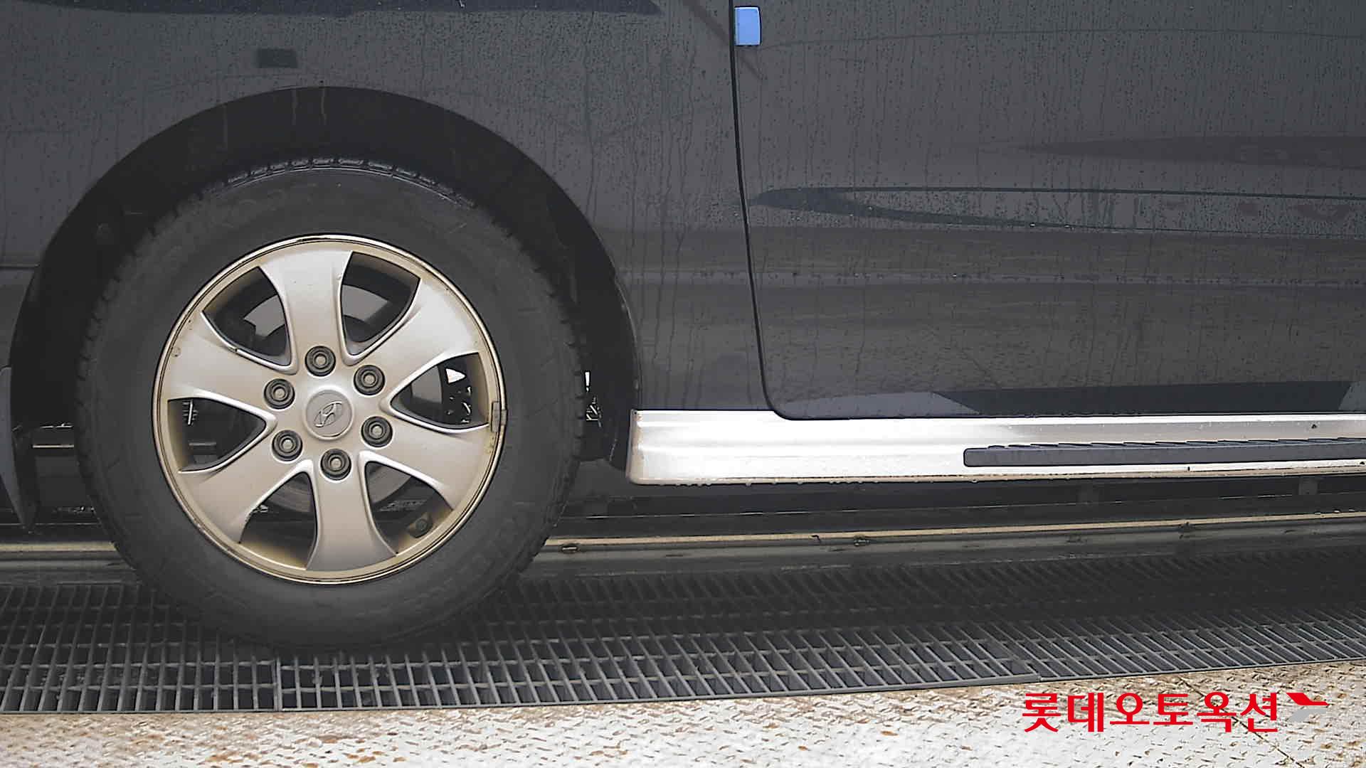 2019 - hyundai grand starex