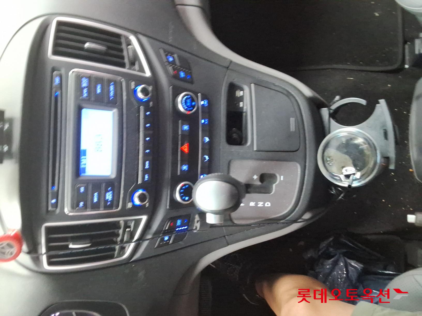 2019 - hyundai grand starex