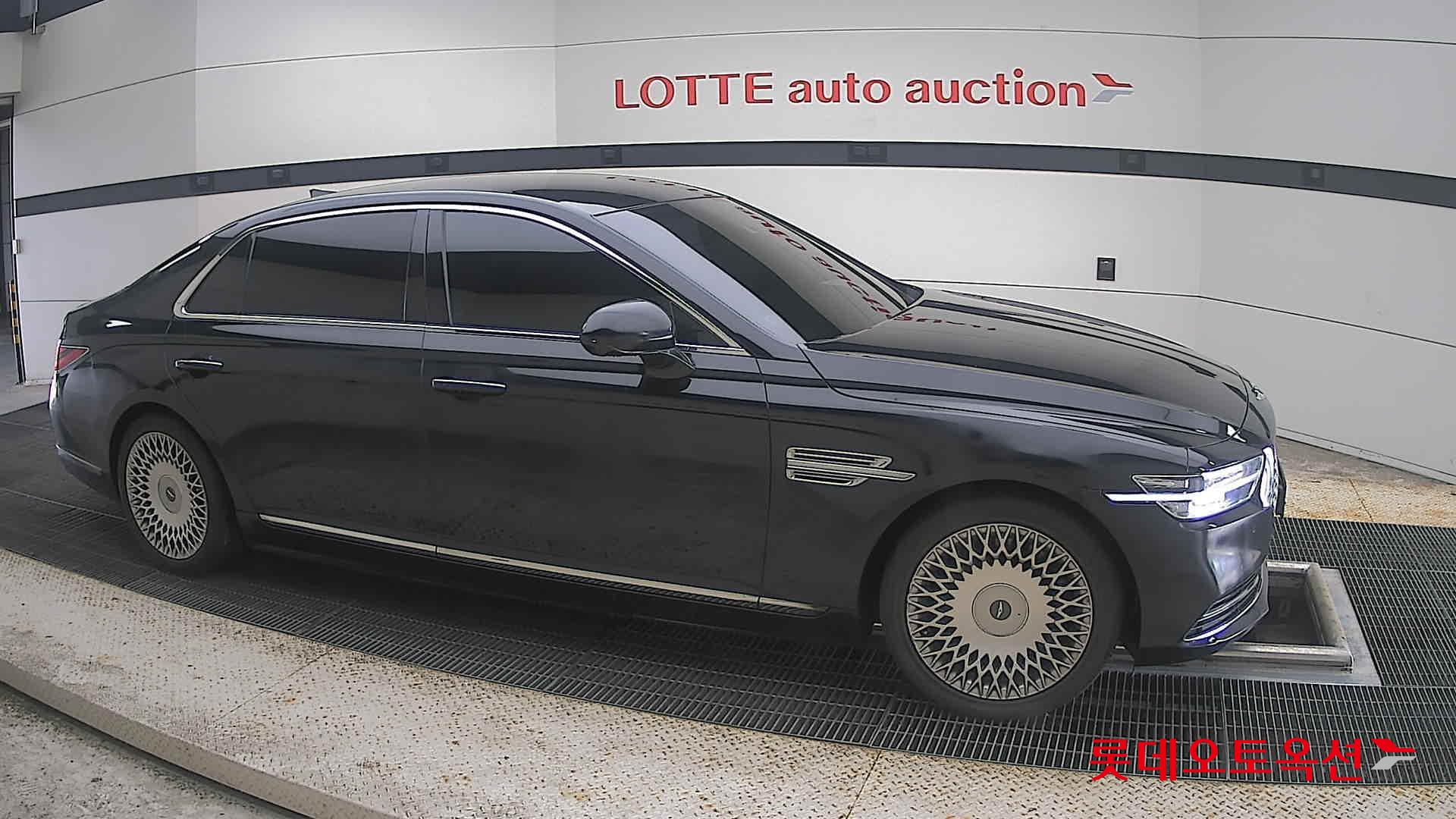 2020 - genesis g90