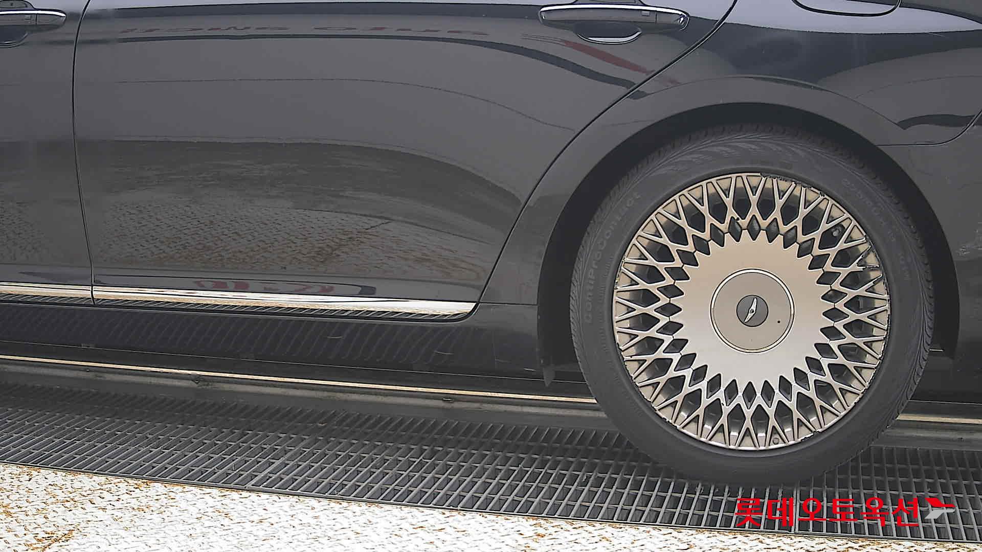 2020 - genesis g90